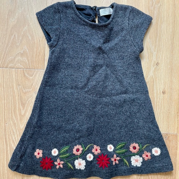 2 Zara Girl Dresses, Size 4T - Picture 5 of 7